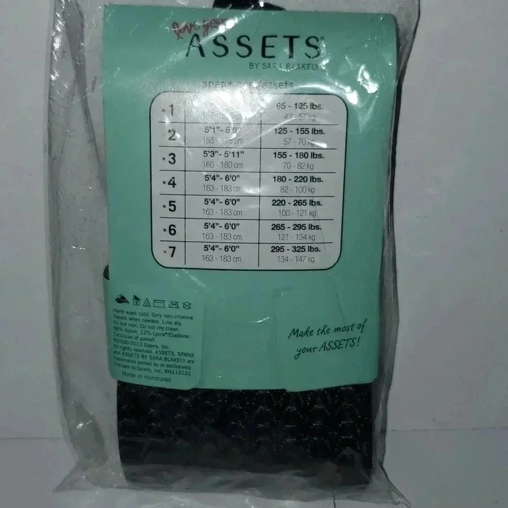 Assets by Sara Blakely Shaping Textured Wish Bone Tights Black Size 2 2049 NWT